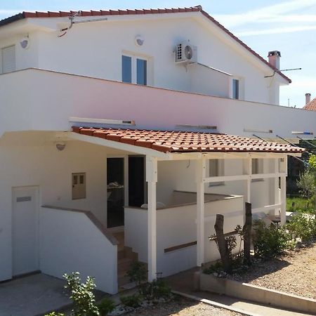 Apartments Maretic Mandre Ngoại thất bức ảnh