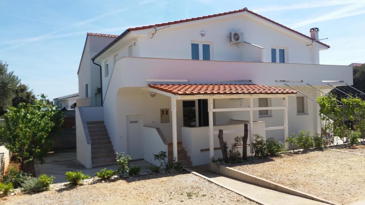 Apartments Maretic Mandre Ngoại thất bức ảnh