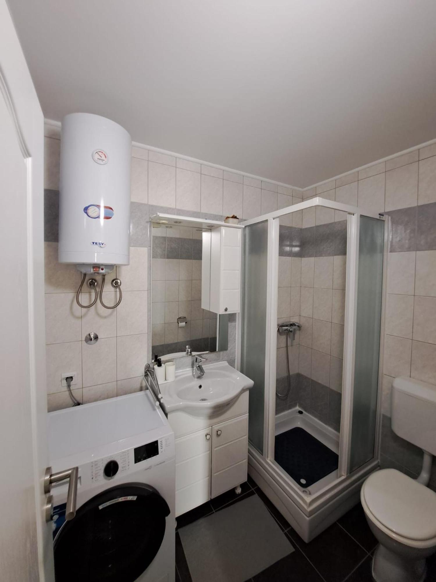 Apartments Maretic Mandre Ngoại thất bức ảnh