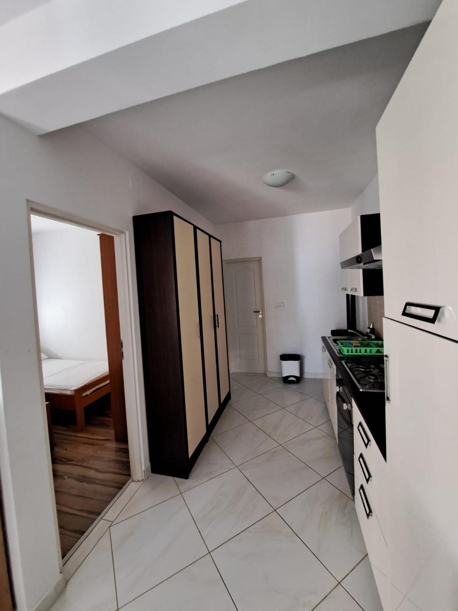 Apartments Maretic Mandre Ngoại thất bức ảnh